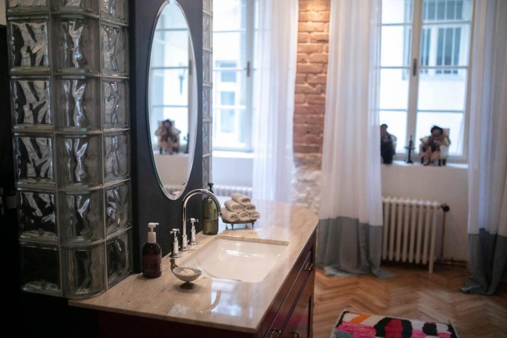 King Charles Apartment Praha Bagian luar foto